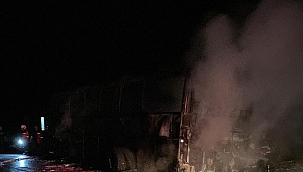 Seyir halindeki otobüs alev aldı 