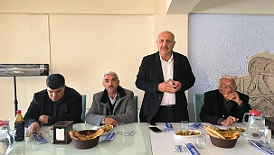 Zelyurt muhtarlarla bir araya geldi 