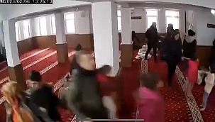 6 Şubat depreminde camide yaşananlar kameraya yansıdı 