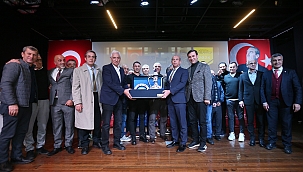 Minikler Futbol Şenliği'nin ödülleri sahiplerini buldu 