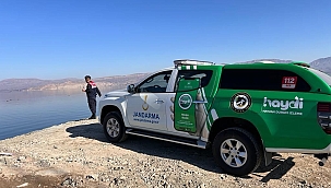 Malatya'da jandarma yabani kuşlar için doğaya yem bıraktı 