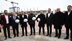 Malatya Çarşı merkezinde inşaatlar yükseliyor 