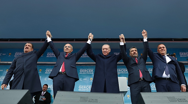 "Türkiye bugüne kadar ne çektiyse zübük siyasetçi tiplerinden çekmiştir" 