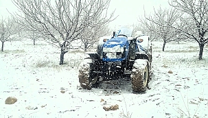 Yüksek rakımlı bölgelerde kar yağışı etkili oldu