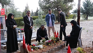 Malatya'da şehitlikte hüzünlü bayram 