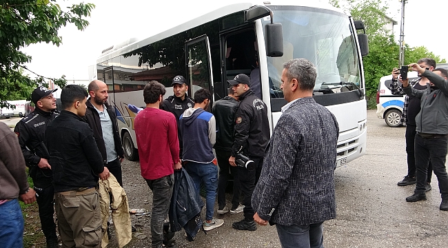 Malatya'da iş yerinde 25 düzensiz göçmen yakalandı 