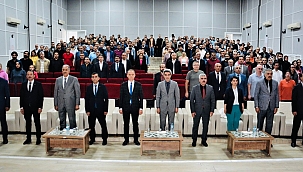 Malatya'da, "Türkiye Yüzyılı Maarif Modeli" müfredatı hakkında bilgilendirme toplantısı 