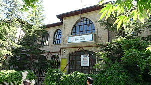 Tarihi okul kütüphaneye dönüştürülüyor 