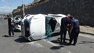 Askeri araç kaza yaptı: 1'i asker 3 yaralı 