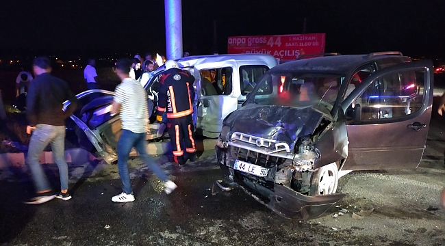 Malatya'da feci kaza: 1 ölü, 4 yaralı 