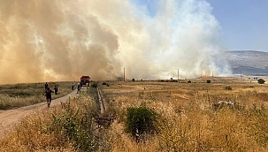Malatya'da korkutan örtü yangını 