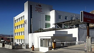 17 yaşındaki genç babasını öldürdü, ağabeyini yaraladı 