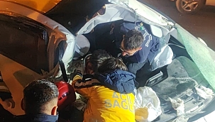 Alt geçitte kaza: 1'i ağır 4 yaralı