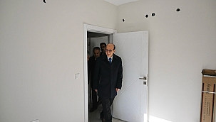 Kentsel dönüşüm konutlarını inceledi