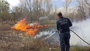Darende'de bahçe ve sazlık yangını