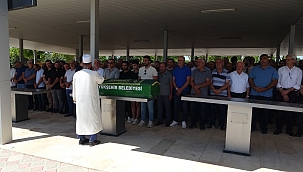 Denizde boğulan baba oğula veda 