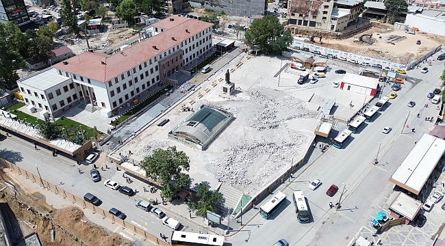 Kapalı çarşıda çalışmalara hız verildi 