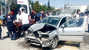 Yeşilyurt'ta feci kaza: 4 yaralı 