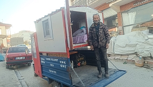 Çapa motorunu karavana dönüştürdü 