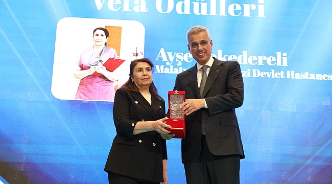 Malatya'dan hemşireye Bakanlık ödülü 