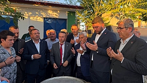 Akçadağ Dayanışma Derneği'nden geleneksel aşure programı 