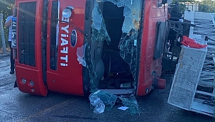 Malatya'da itfaiye aracı devrildi: 3 personel yaralandı 