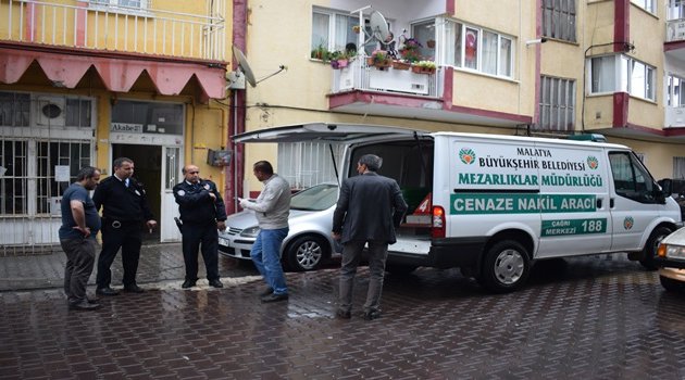 5 çocuk babası evinde ölü bulundu