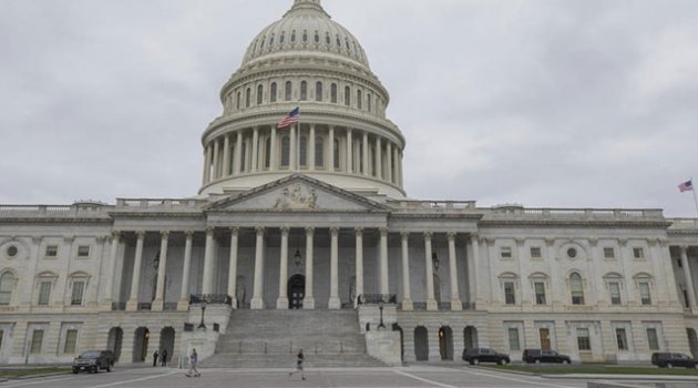 ABD Senatosu 2 trilyon dolarlık ekonomik yardım paketini onayladı
