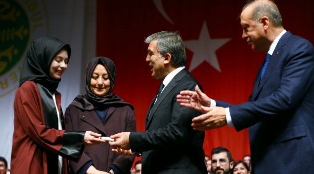 Abdullah Gül'ün gelini de Tıp Fakültesi'nden mezun oldu
