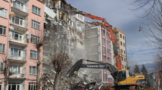 Acil yıkılacak bina sayısı 286!