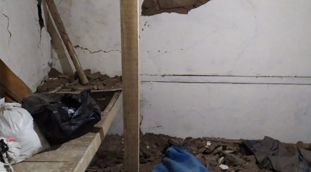 Adıyaman'da depremde 2 ev hasar gördü