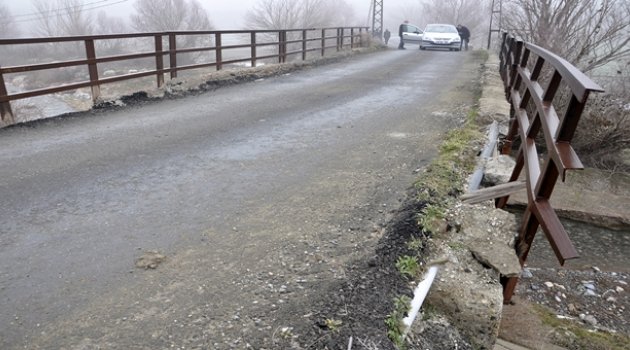 Akçadağ'da Köprü Çalışması