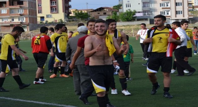 AKÇADAĞSPOR 1.AMATÖR LİGDE