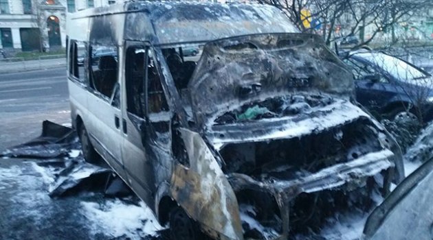 Almanya'da Diyanet'e ait araç yandı