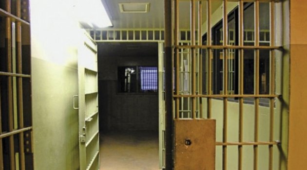 Almanya'da bazı mahkumlar geçici olarak serbest bırakılıyor