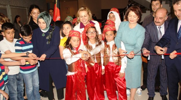 "Anadolu'nun Çocuklarından Kardeşliğe Şarkılar"