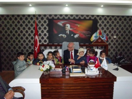 Anaokulu Öğrencileri İl Müftüsü H. Yusuf GÜL'ü ziyaret etti