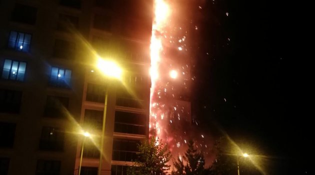Ankara'da 16 katlı binada korkutan yangın
