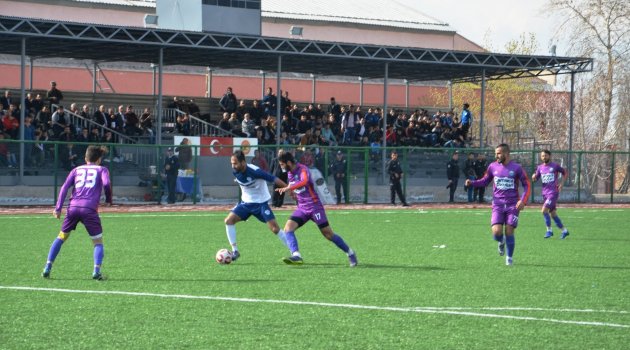 Arguvan Belediyespor zorlu maçın kazananı oldu