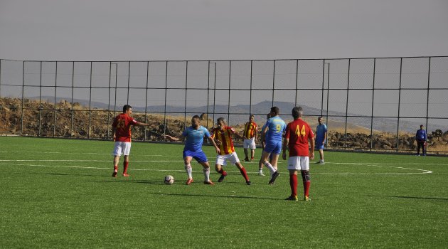 Arguvan'da şöhretler özel maçta buluştu
