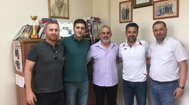 ASMYD'den Spor Bilimleri Fakültesi'nin ilk profesörü Gündoğdu'ya ziyaret