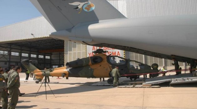 Atak Taarruz Helikopterleri İlk Kez Havadan Taşındı