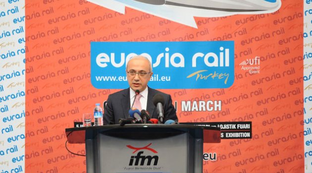 Bakü-Tiflis-Kars Demiryolu Hattı Açılıyor