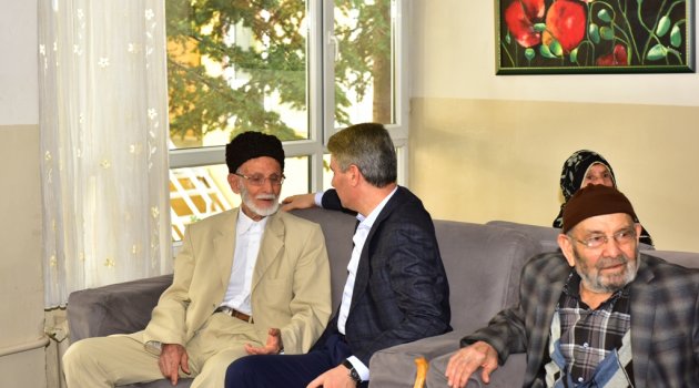 Baruş yılın ilk ziyaretini onlara yaptı