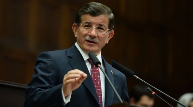 Başbakan Davutoğlu, Paris'teki terör saldırısını kınadı