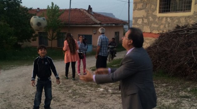 Başkan Kazgan Akçadağ'ı Karış Karış Geziyor