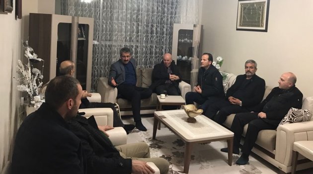 Başkanımızın Akçadağ'a yapacağı çok işler var