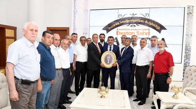 "Başkanımızın yanında olacağız"