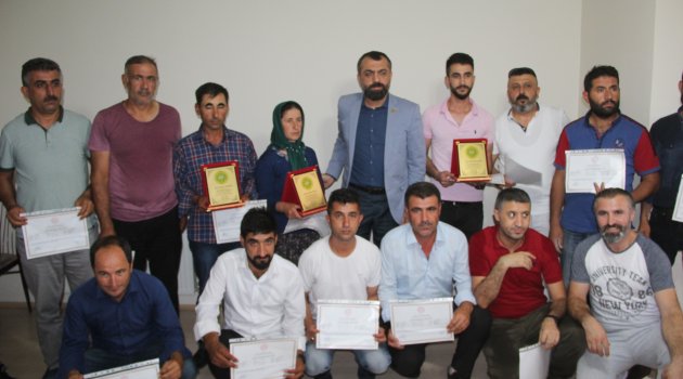 "Bayanlara destek olmamız gerekiyor"