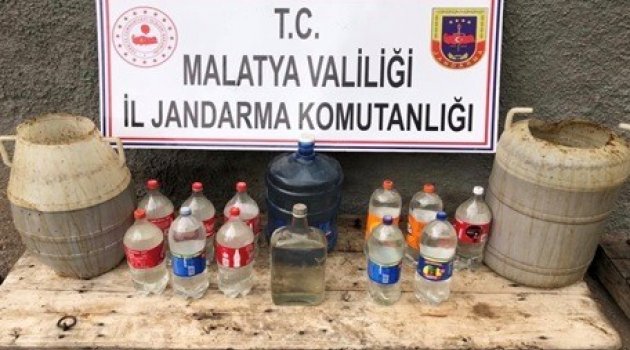 Bin litre kaçak rakı ele geçirildi